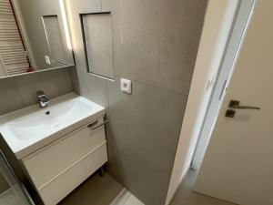 Pronájem bytu 2+kk, Praha, Počernická, 50 m2