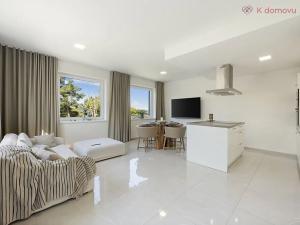 Prodej bytu 3+kk, Praha - Zbraslav, Na Baních, 78 m2