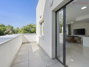 Prodej bytu 3+kk, Praha - Zbraslav, Na Baních, 78 m2