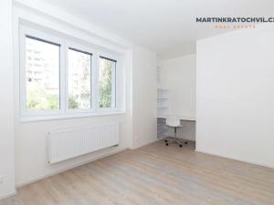 Pronájem bytu 1+kk, Praha - Košíře, Vrchlického, 31 m2