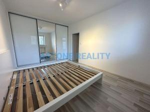 Pronájem bytu 2+1, Praha - Vršovice, Karpatská, 55 m2
