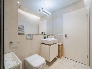 Pronájem bytu 2+kk, Praha - Vršovice, Archangelská, 56 m2