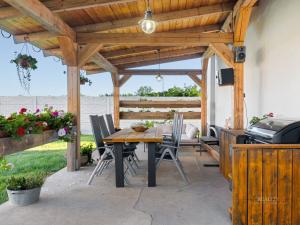 Prodej rodinného domu, Mělnické Vtelno - Radouň, Chorušická, 221 m2