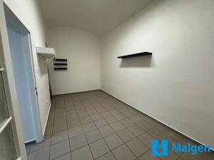 Pronájem kanceláře, Praha - Smíchov, Grafická, 28 m2
