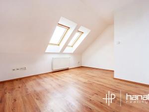 Pronájem rodinného domu, Strančice, 259 m2