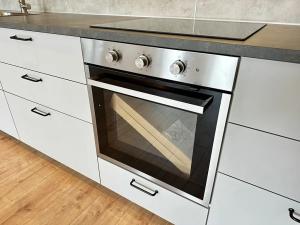 Pronájem bytu 2+kk, Praha - Hostavice, Českobrodská, 56 m2
