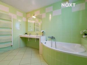 Prodej rodinného domu, Hluboká nad Vltavou, 176 m2
