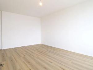 Prodej bytu 3+1, Praha - Horní Měcholupy, Livornská, 80 m2