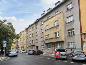Pronájem bytu 1+kk, Praha - Strašnice, Nad Primaskou, 36 m2