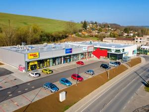 Pronájem obchodního prostoru, Bílovec, 140 m2