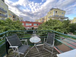 Pronájem bytu 1+kk, Praha - Hlubočepy, Voskovcova, 32 m2