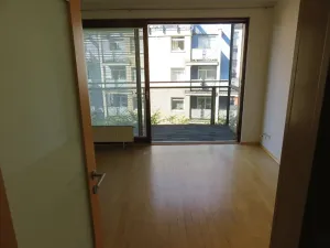Pronájem bytu 1+kk, Praha - Vysočany, Paříkova, 31 m2