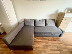 Pronájem bytu 1+kk, Praha - Holešovice, V háji, 37 m2