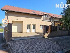 Pronájem obchodního prostoru, Tábor, U Jednoty, 140 m2