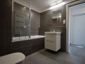 Pronájem bytu 2+kk, Praha - Hodkovičky, Šífařská, 56 m2