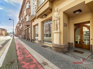 Pronájem obchodního prostoru, Hradec Králové, Gočárova třída, 107 m2