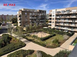 Pronájem bytu 2+kk, Praha - Horní Měcholupy, Mantovská, 52 m2