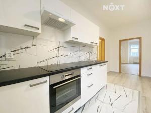 Pronájem kanceláře, Praha - Uhříněves, Přátelství, 56 m2