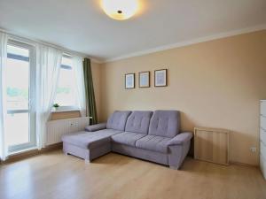 Pronájem bytu 2+1, Brno, Kvapilova, 54 m2