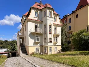 Prodej bytu 2+1, Karlovy Vary, Krále Jiřího, 85 m2