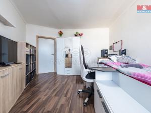 Prodej bytu 3+1, Chomutov, Bezručova, 85 m2