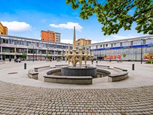 Pronájem obchodního prostoru, Praha - Hloubětín, Poděbradská, 107 m2