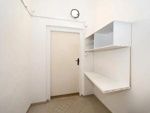 Pronájem obchodního prostoru, Hradec Králové, Pospíšilova, 78 m2