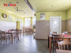 Prodej obchodního prostoru, Čelákovice, Na Hrázi, 650 m2