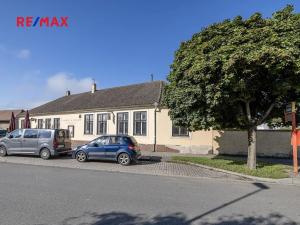 Prodej obchodního prostoru, Čelákovice, Na Hrázi, 650 m2