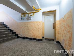 Pronájem bytu 2+kk, Praha - Kobylisy, Na Stírce, 46 m2