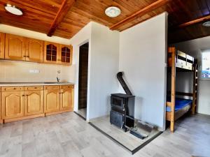 Prodej chaty, Červený Kostelec, 48 m2