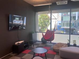 Pronájem kanceláře, Praha - Karlín, Thámova, 485 m2