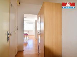 Pronájem bytu 1+kk, Praha - Kobylisy, Kyselova, 24 m2