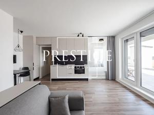 Pronájem bytu 1+kk, Praha, Zvěřinova, 39 m2
