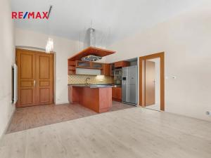 Pronájem bytu 3+kk, Plzeň, Na Roudné, 90 m2