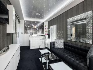 Prodej obchodního prostoru, Zeleneč, Jitrocelová, 150 m2
