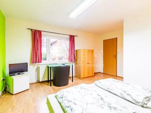 Prodej ubytování, Jirny, Hlavní, 518 m2