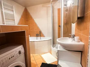 Prodej bytu 2+kk, Praha - Kyje, Lipnická, 44 m2