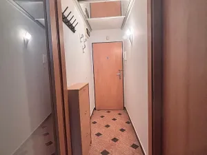 Prodej bytu 2+kk, Praha - Kyje, Lipnická, 44 m2