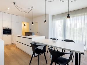 Pronájem vily, Praha - Horní Měcholupy, U Golfu, 188 m2