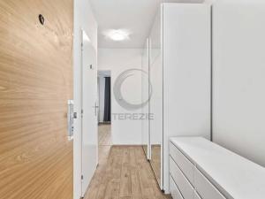Pronájem bytu 2+kk, Praha - Chodov, Augustinova, 43 m2