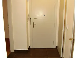 Pronájem bytu 2+kk, Praha - Nusle, V zálomu, 41 m2