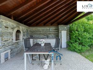 Prodej rodinného domu, Šternberk, Vinný vrch, 300 m2