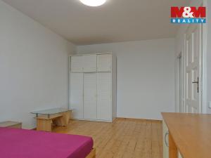 Pronájem bytu 4+1, Čáslav - Čáslav-Nové Město, Husova, 98 m2