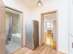 Prodej bytu 1+kk, Praha - Bubeneč, Terronská, 26 m2