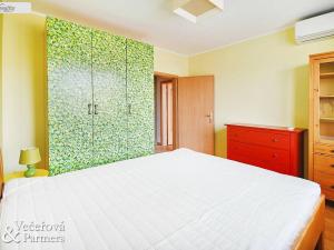 Pronájem bytu 2+kk, Praha - Hlubočepy, Werichova, 56 m2