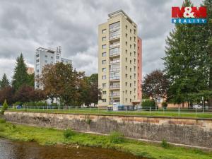 Pronájem bytu 2+kk, Trutnov - Dolní Předměstí, Úpské nábřeží, 39 m2