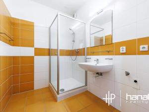 Pronájem bytu 2+kk, Olomouc, gen. Píky, 56 m2