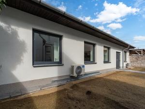 Pronájem bytu 1+1, Zlín, Kvítková, 55 m2