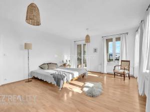 Prodej bytu 4+kk, Praha - Zbraslav, Jaromíra Vejvody, 149 m2
